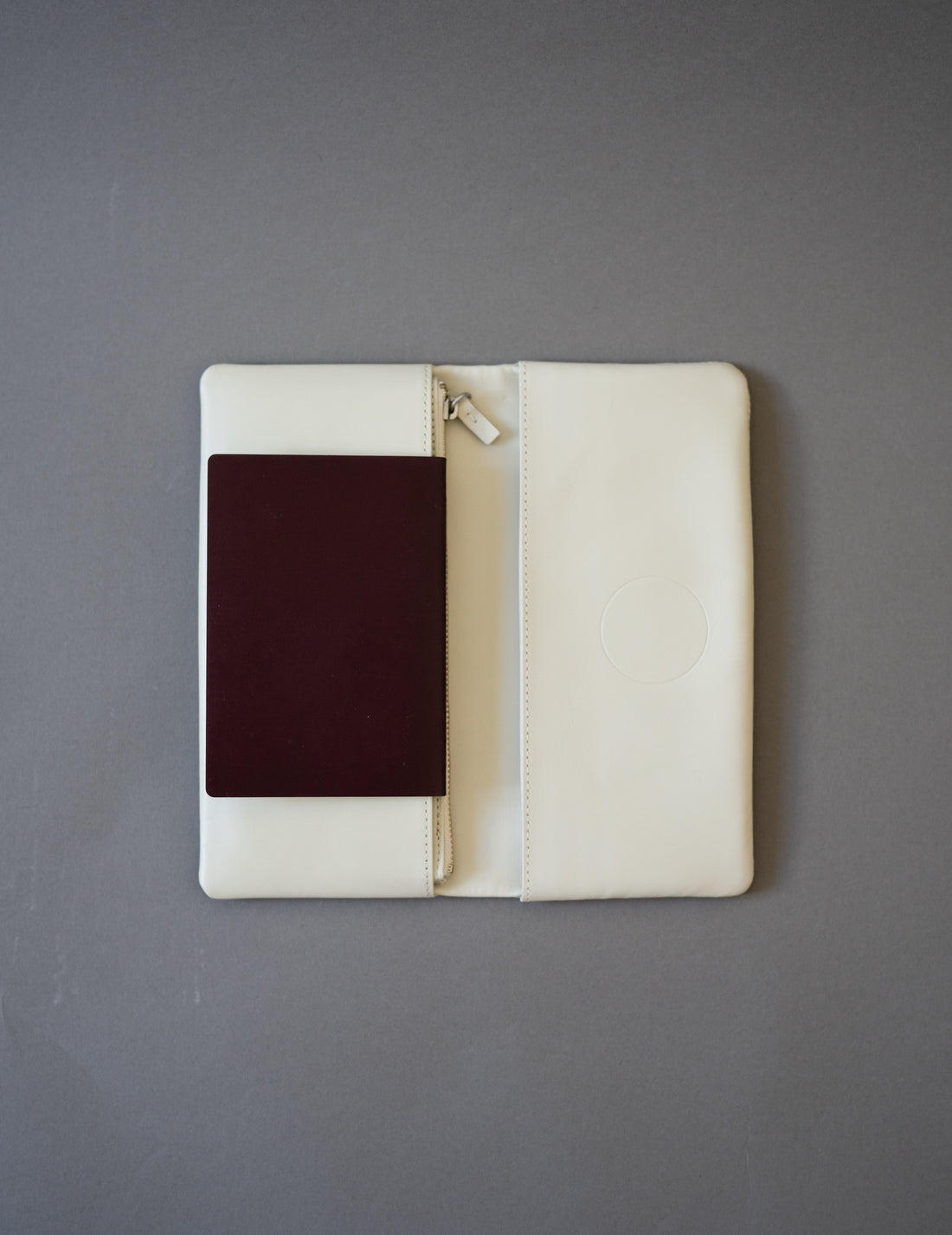 COSMIC WONDER |  Light leather wallet・Grey