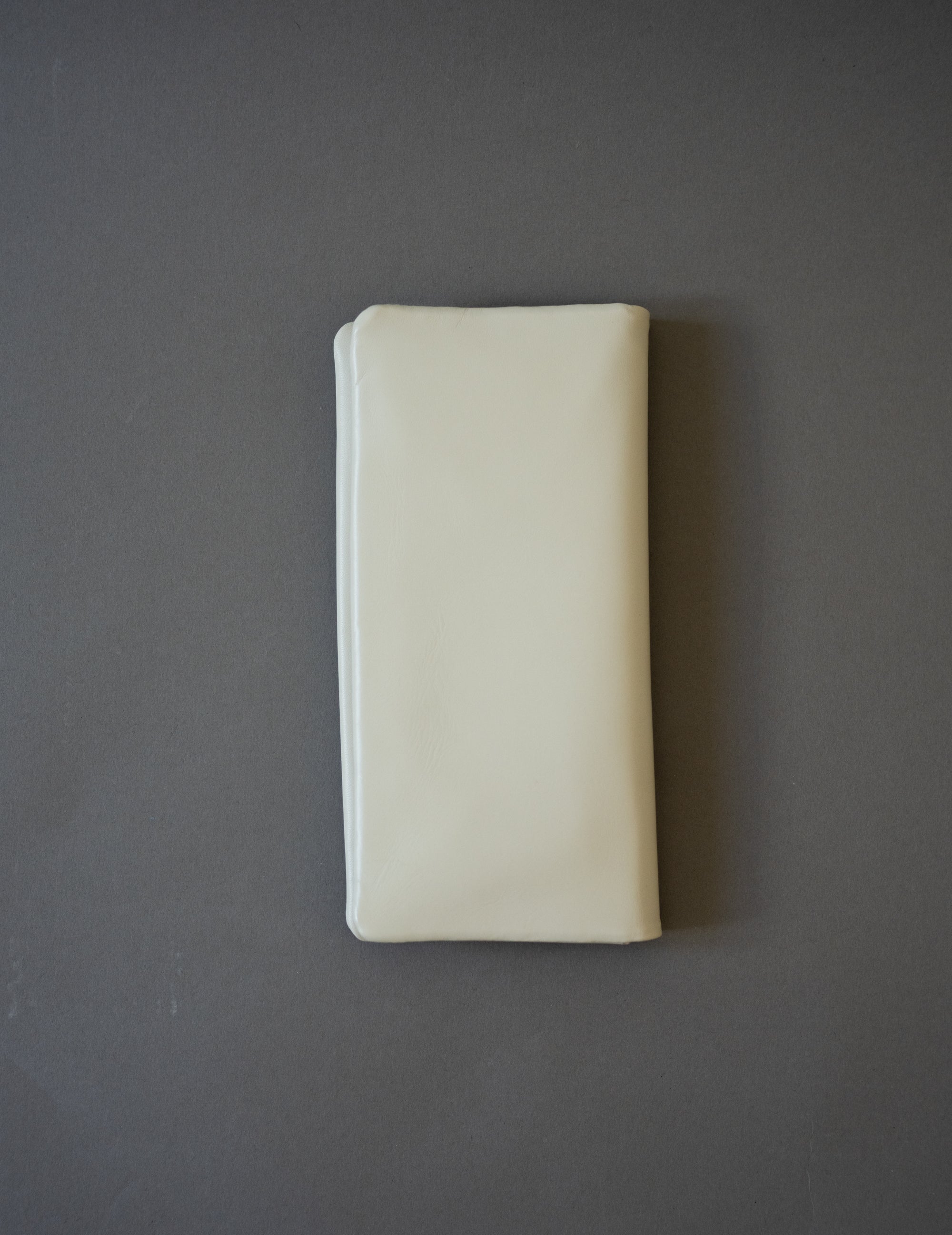 COSMIC WONDER |  Light leather wallet・Grey