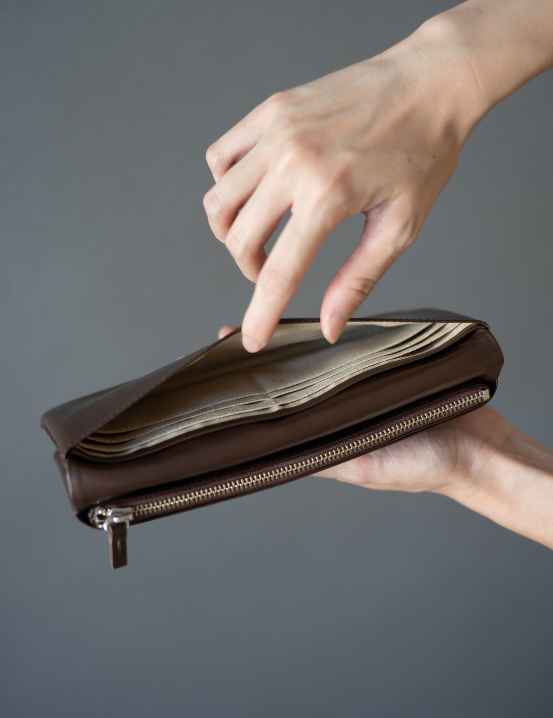 COSMIC WONDER |  Light leather wallet・Brown