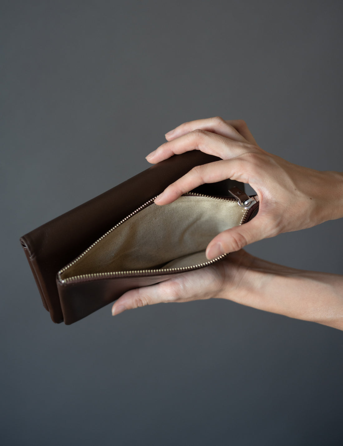 COSMIC WONDER |  Light leather wallet・Brown