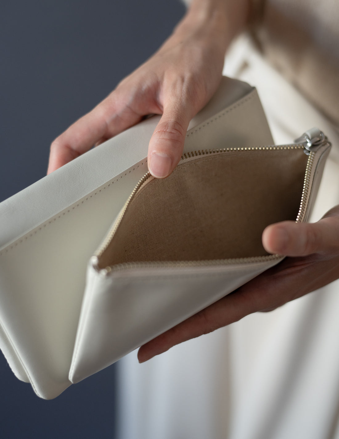 COSMIC WONDER |  Light leather wallet・Grey