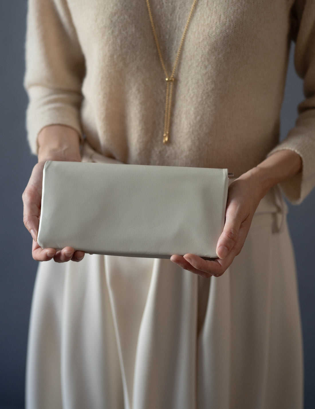 COSMIC WONDER |  Light leather wallet・Grey