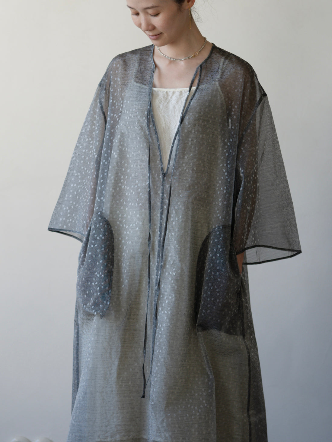 Floral Jacquard Sheer Dress・Black