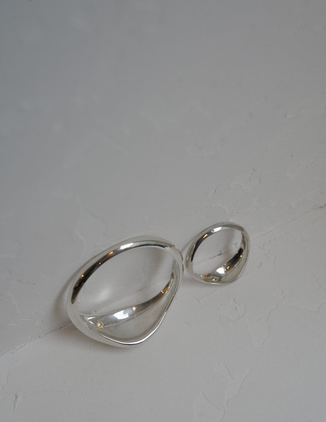 KATARZYNA CICHY | Delos Scarf Ring・Small