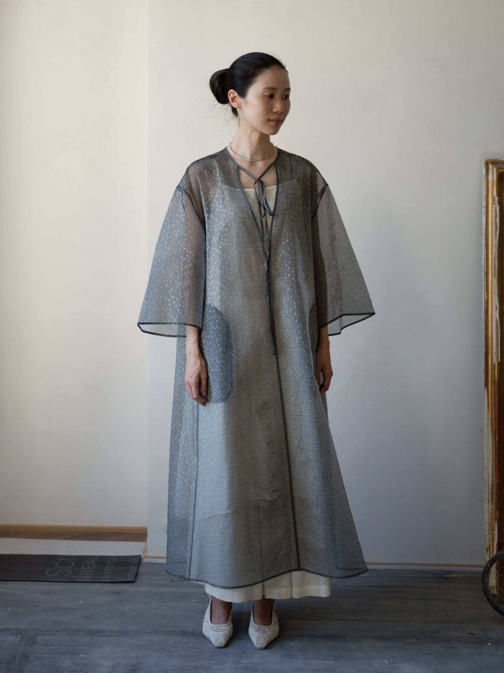 Floral Jacquard Sheer Dress・Black