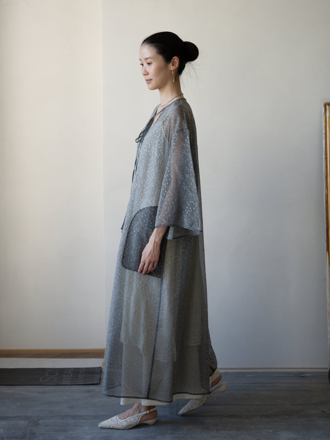 Floral Jacquard Sheer Dress・Black