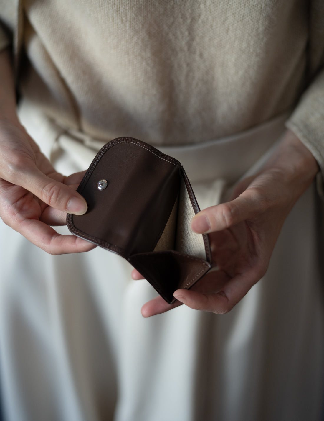 COSMIC WONDER |  Light Leather Bifold Wallet・Brown