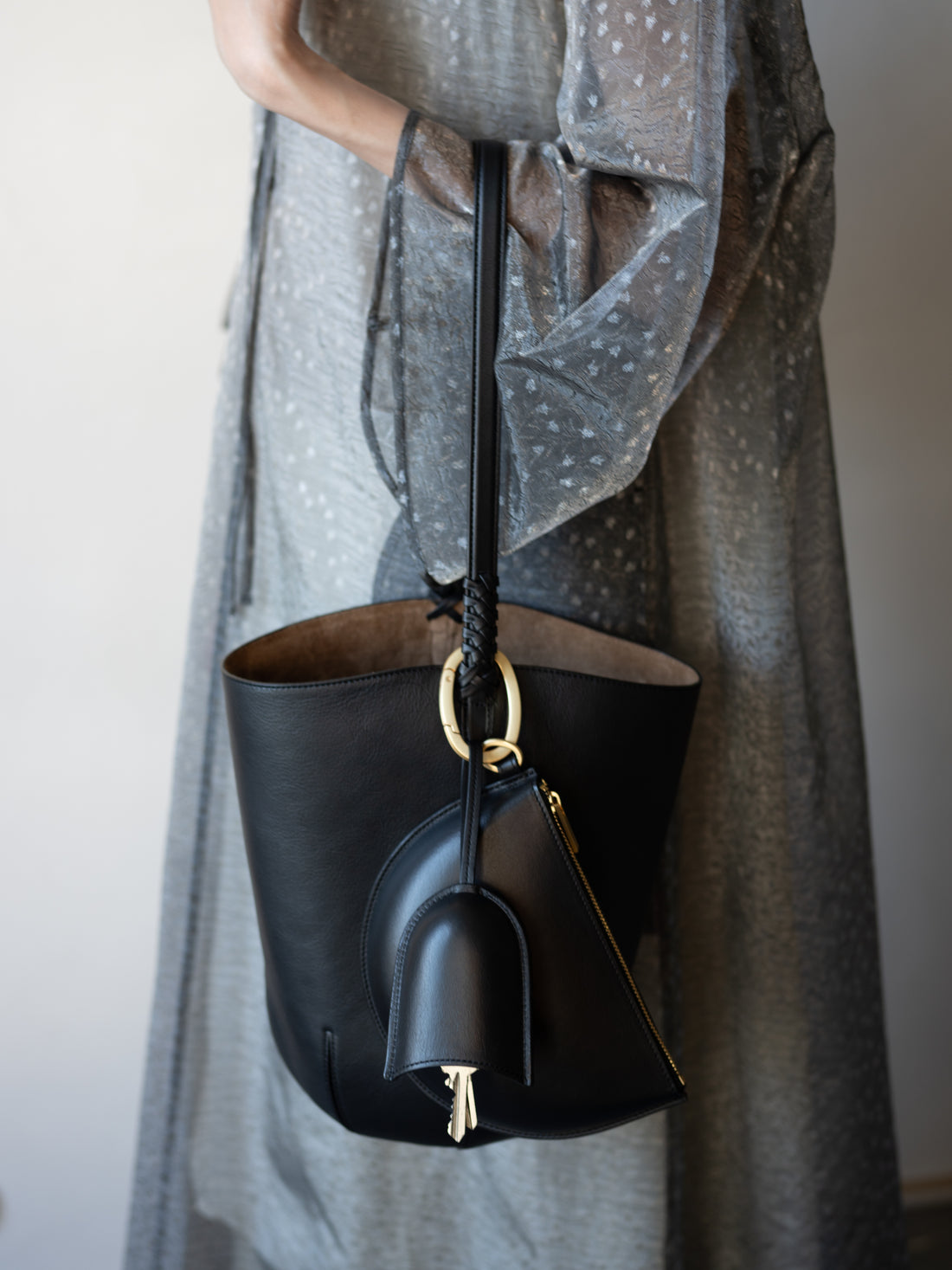Mame Kurogouchi × Tsuchiya Kaban Monogram 3D Leather Pouch・Black