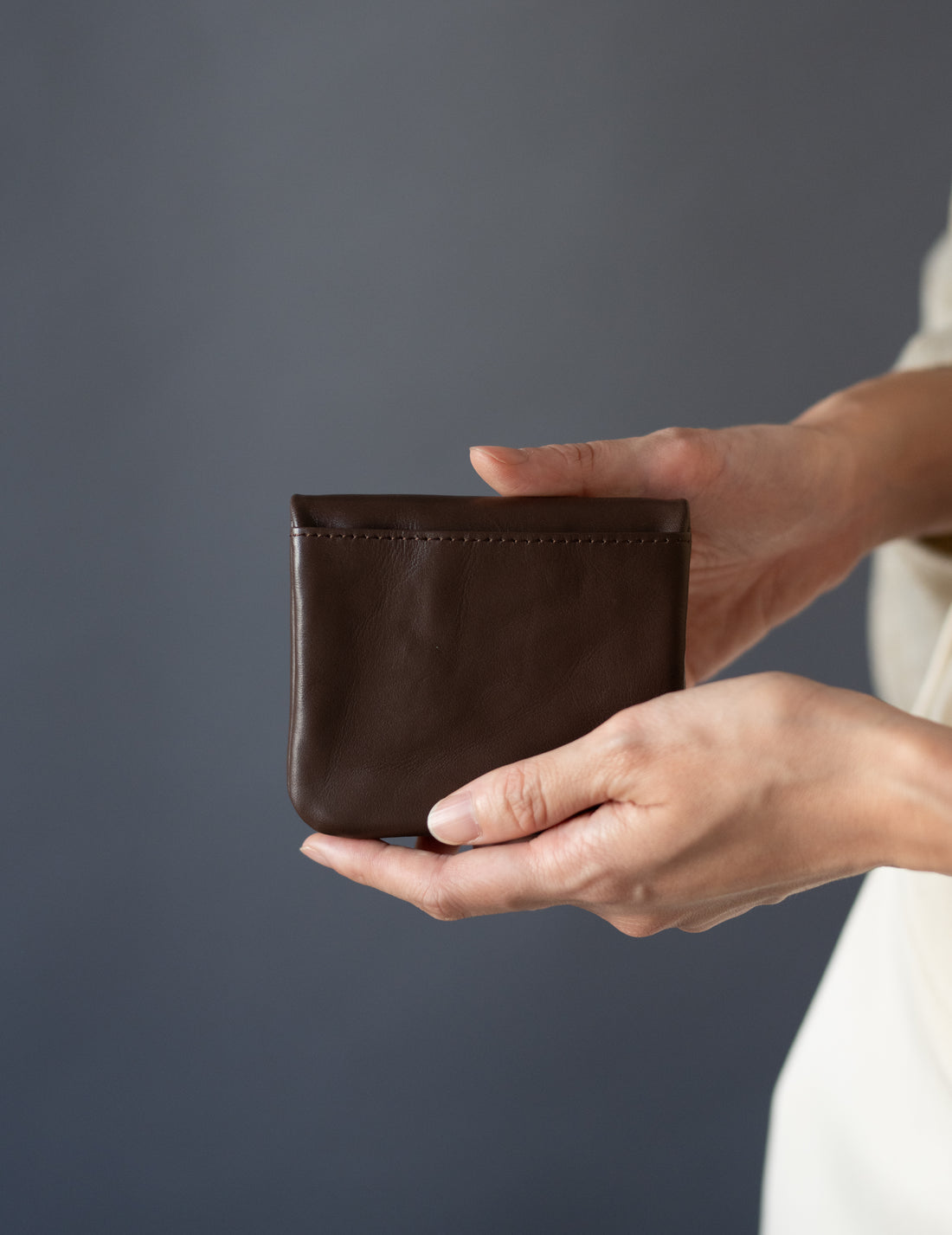 COSMIC WONDER |  Light leather coin case・Brown