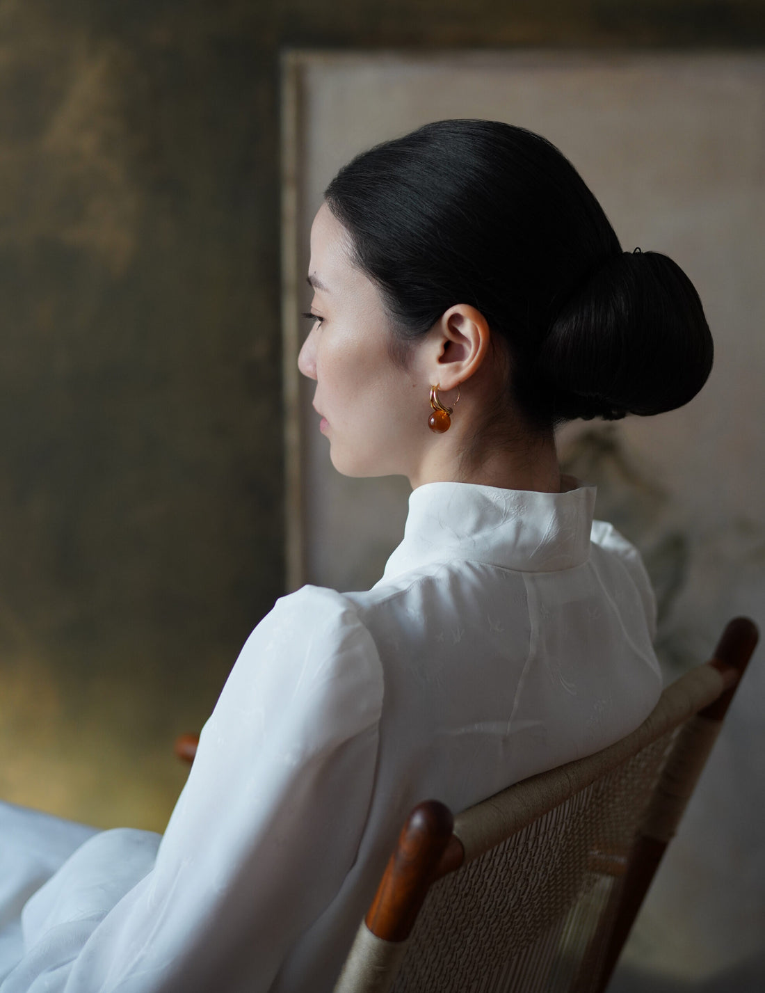 PLOW | Wave Pierces Calm・Earrings & Amber Brown Charm Set