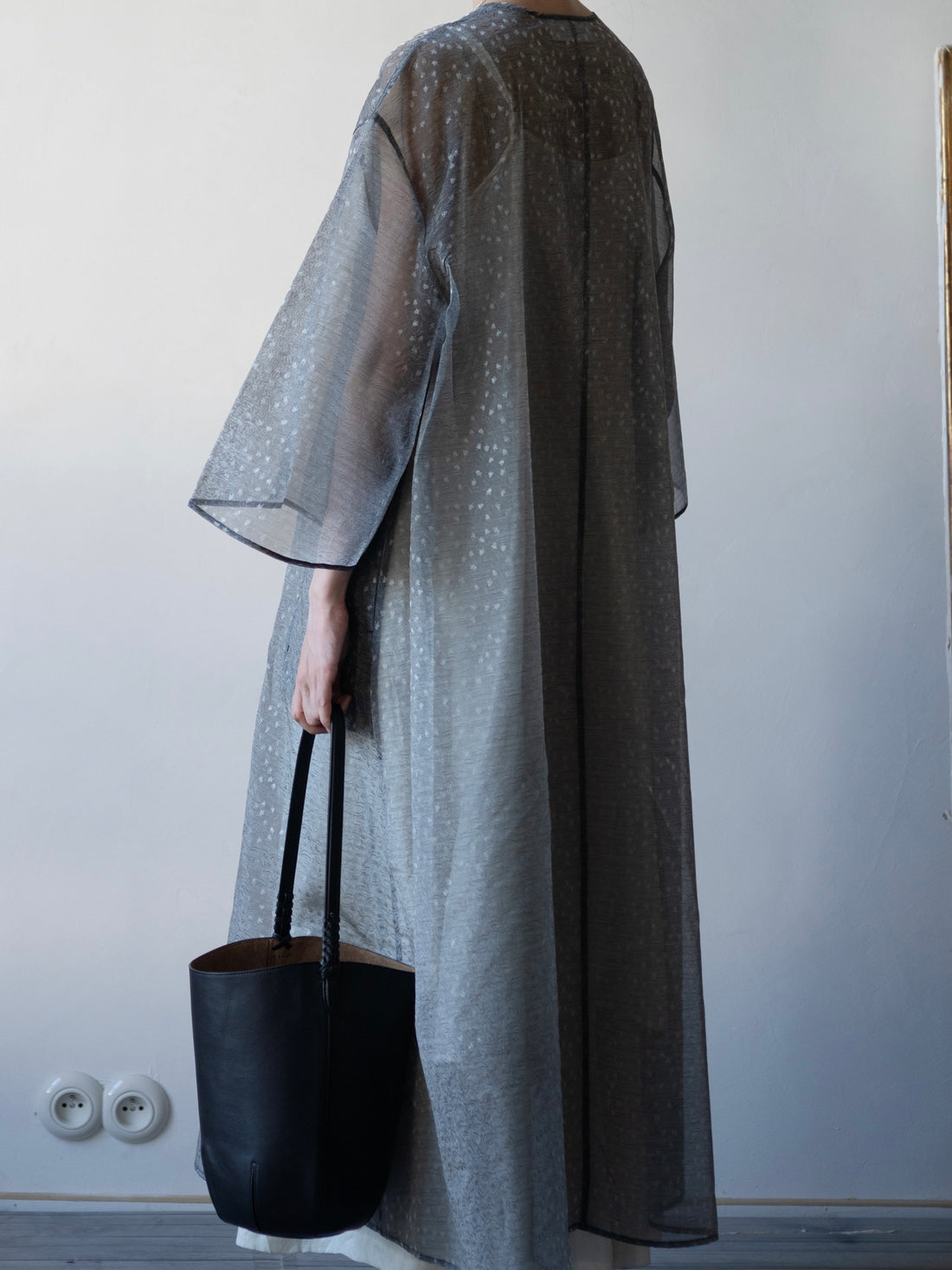Floral Jacquard Sheer Dress・Black