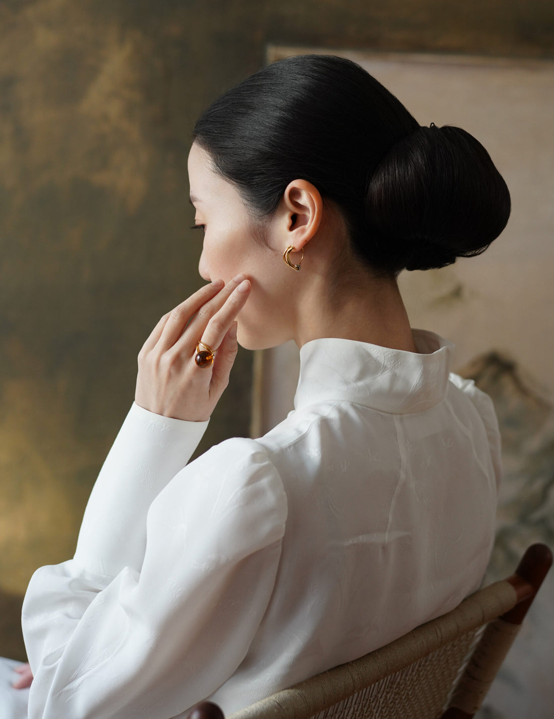 PLOW | Wave Pierces Calm・Earrings & Amber Brown Charm Set