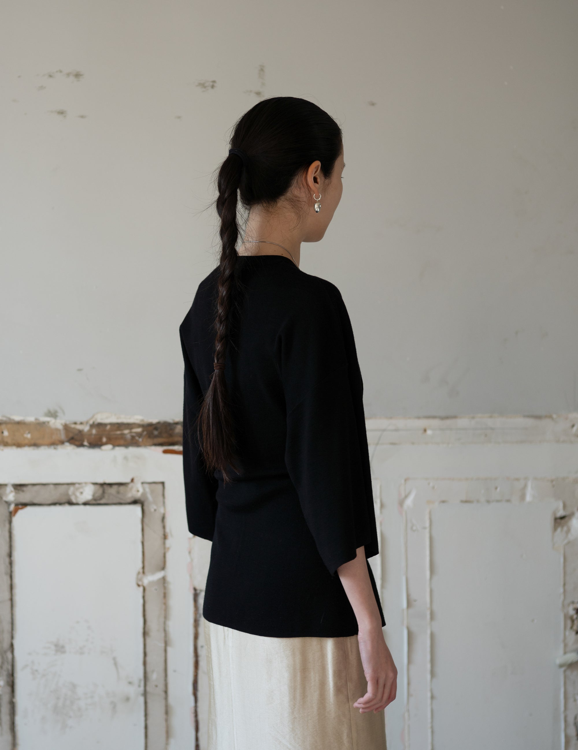 KAMA Merino Wool Top・Black