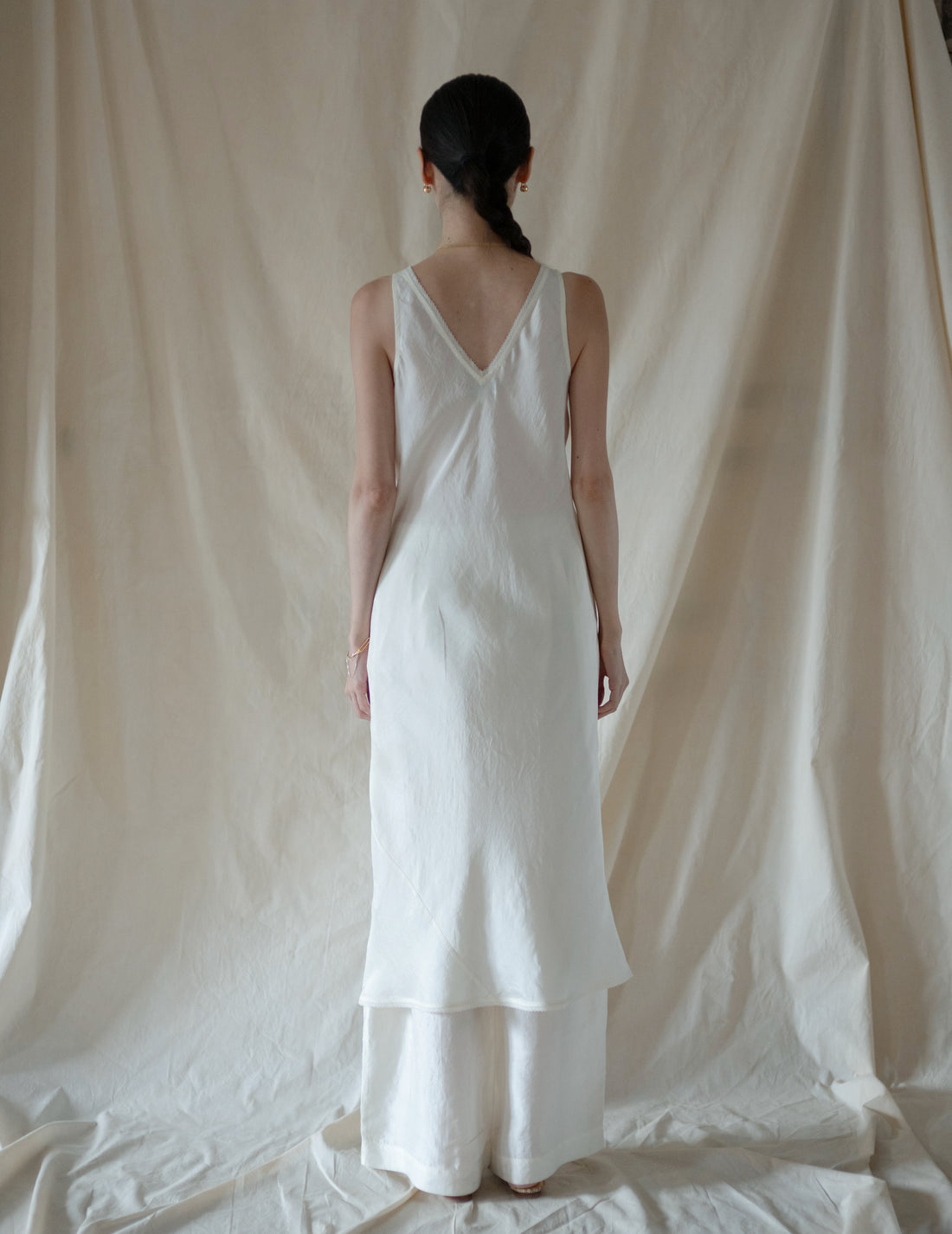 Rubia & Neel | DAPHNE LONG SLIPDRESS・White