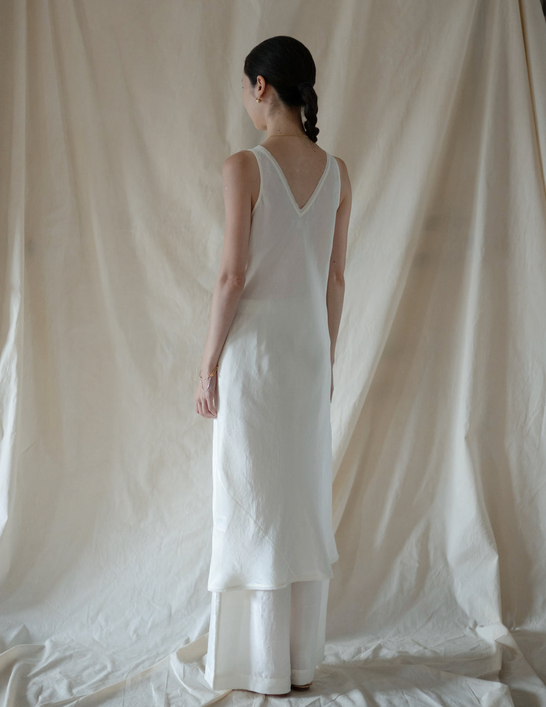 Rubia & Neel | DAPHNE LONG SLIPDRESS・White