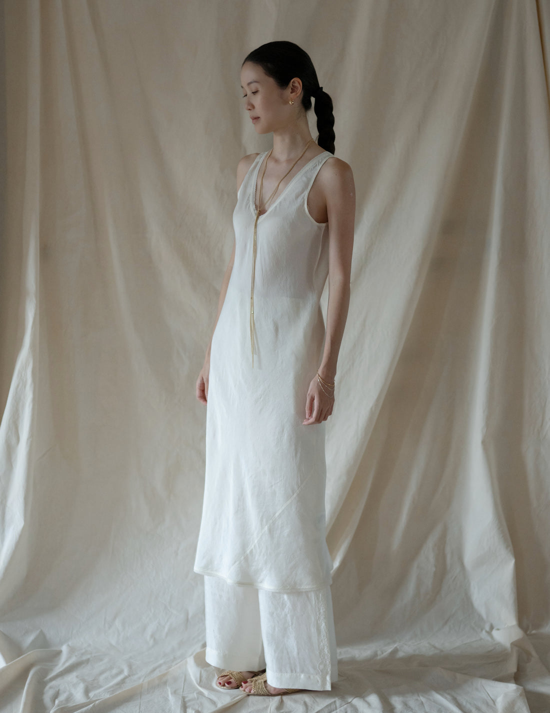 Rubia & Neel | DAPHNE LONG SLIPDRESS・White