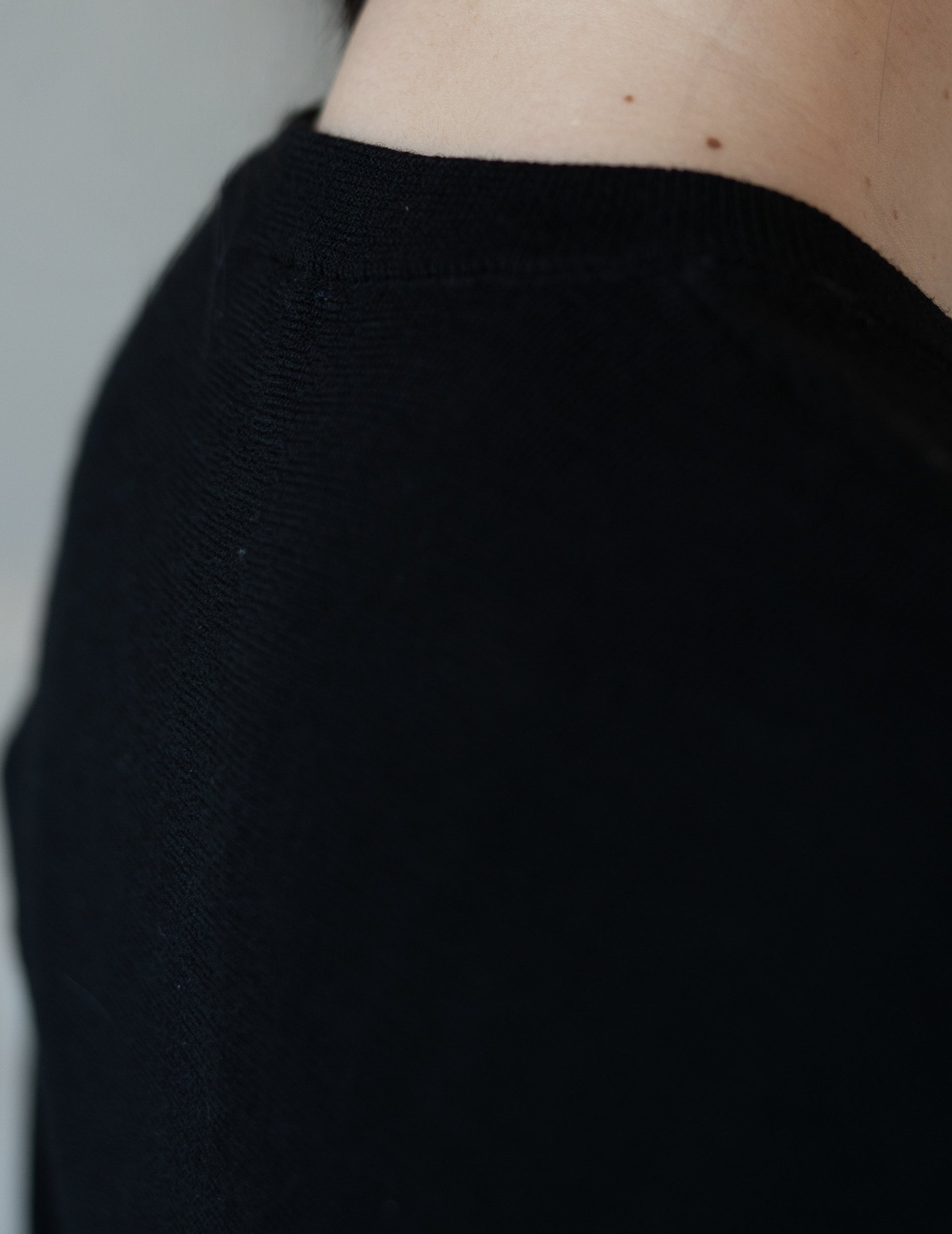 KAMA Merino Wool Top・Black