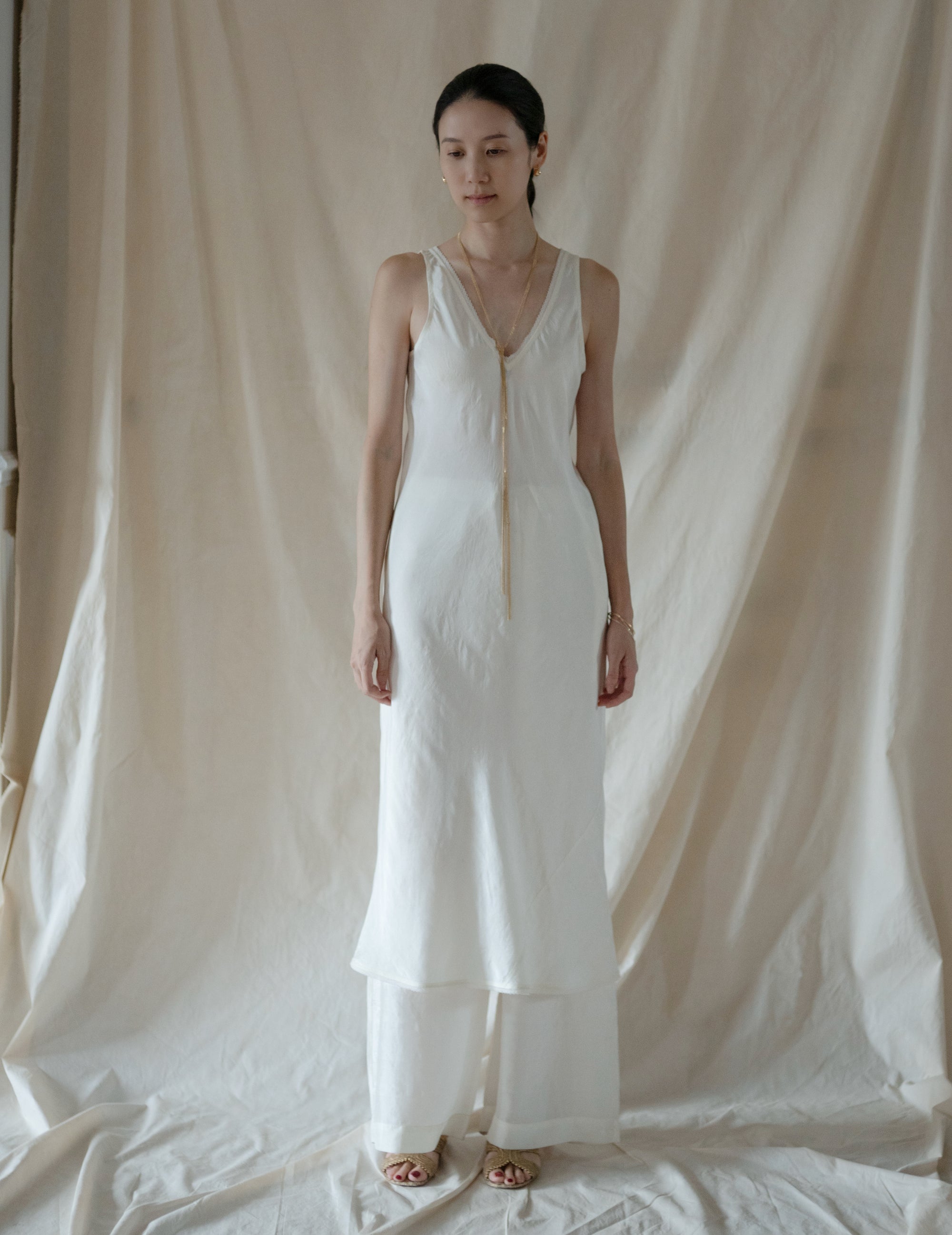 DAPHNE LONG SLIPDRESS・White
