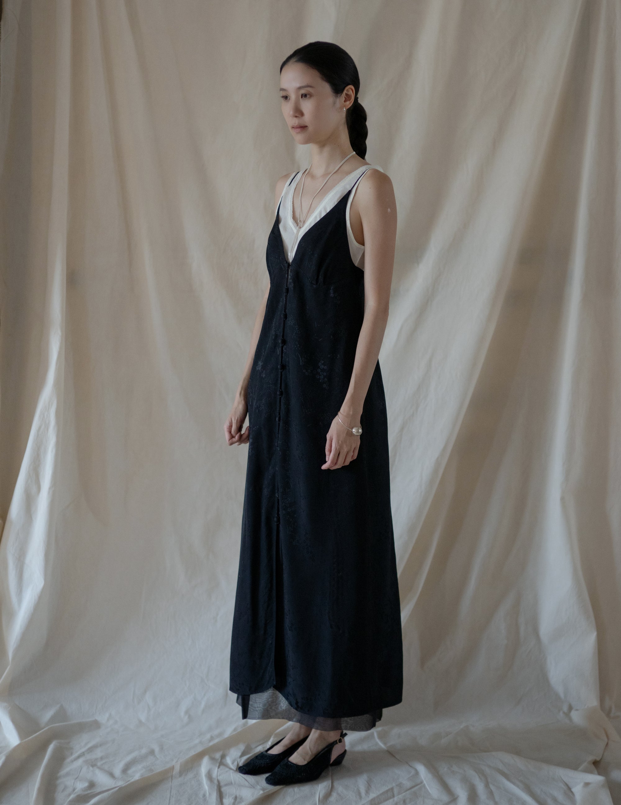 DAPHNE LONG SLIPDRESS・White