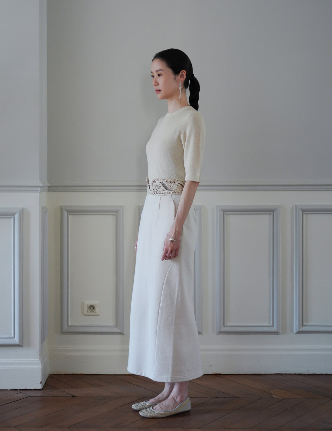 Mark Kenly Domino Tan ｜ Kami Cashmere Top・Ivory