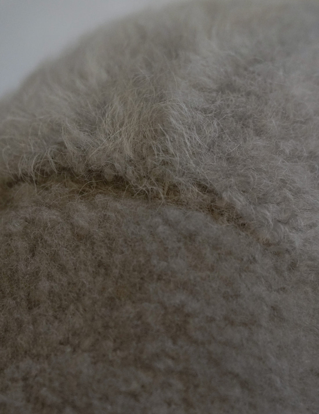 Mark Kenly Domino Tan ｜ Angelique Shearling Hat