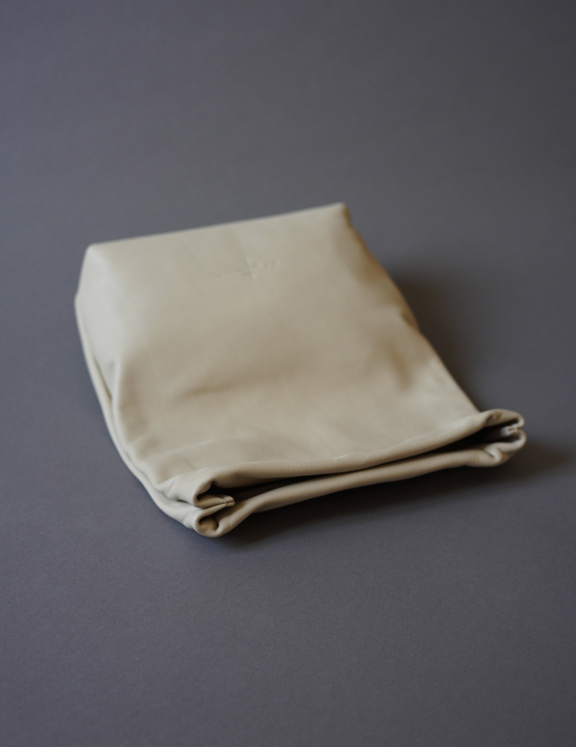 Delhi S Clutch・Ecru