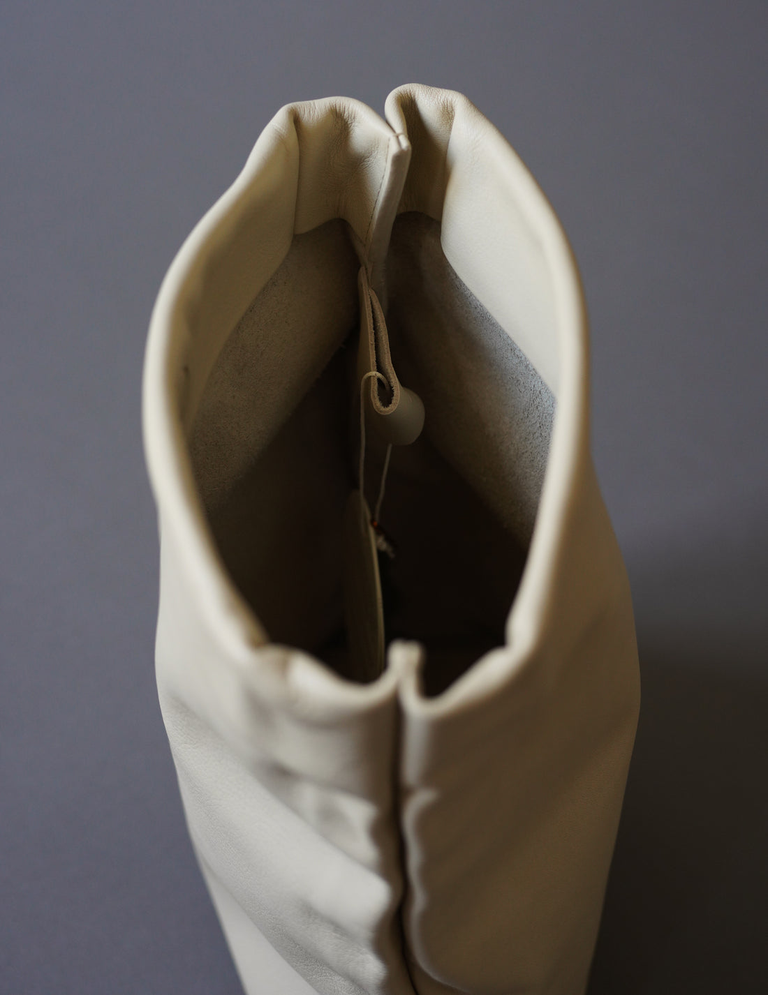 CORTANA | Delhi S Clutch・Ecru