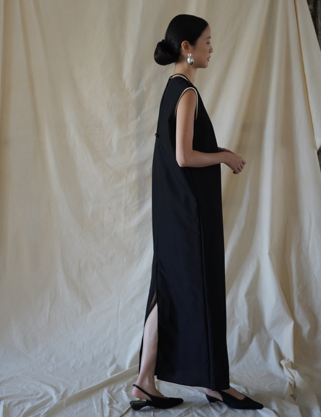 SCEARN | Wool Silk Dress・Black