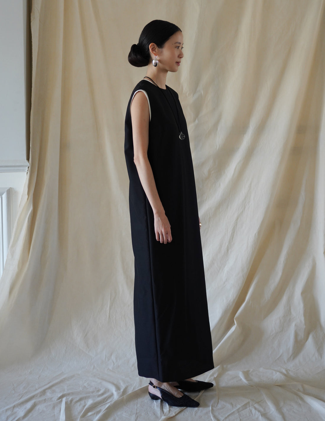 SCEARN | Wool Silk Dress・Black