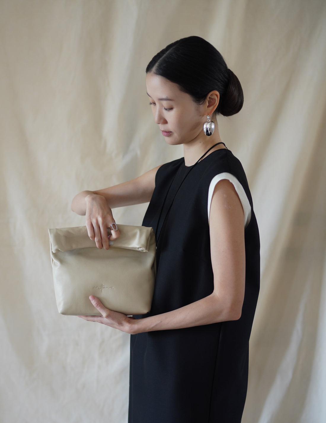 CORTANA | Delhi S Clutch・Ecru