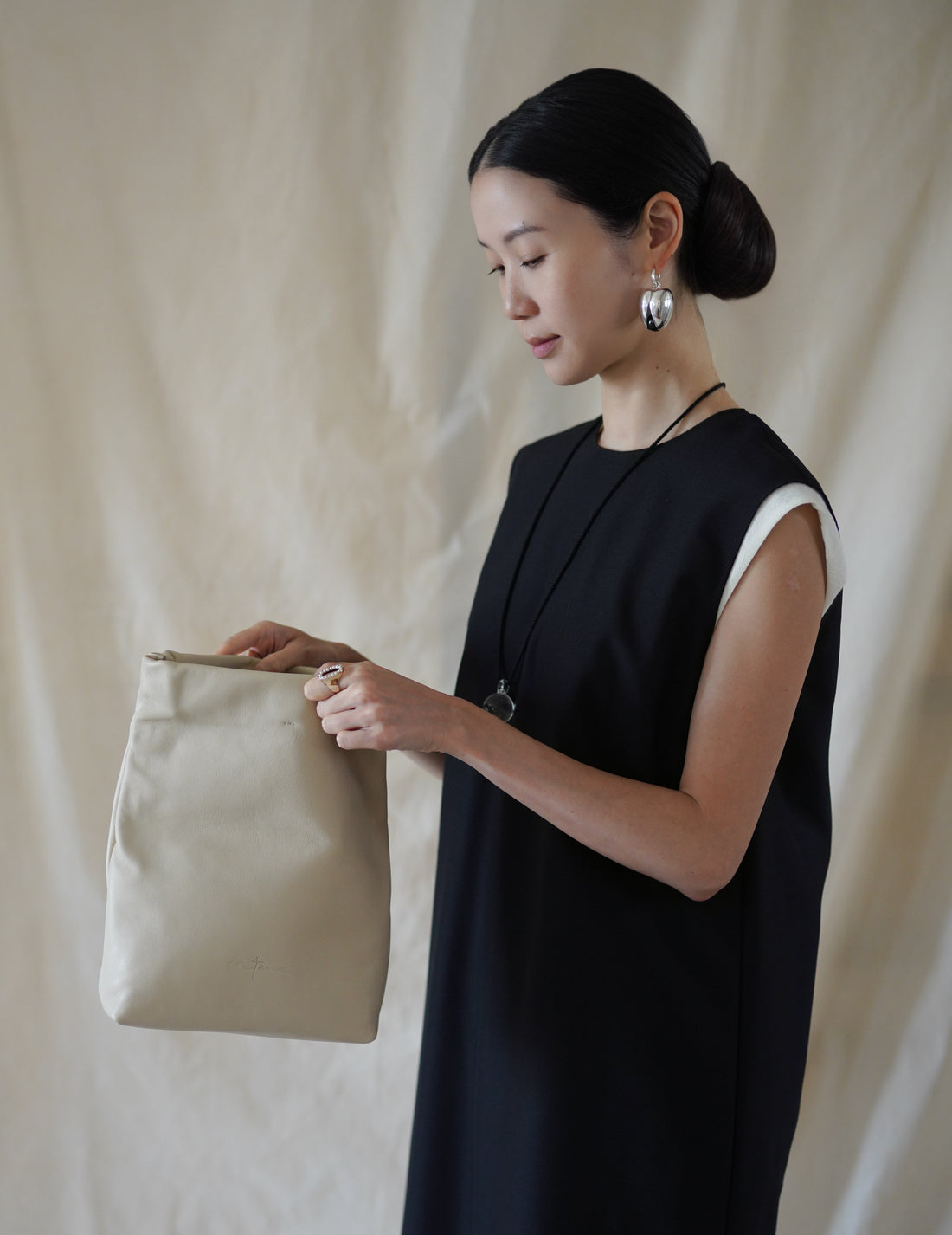 CORTANA | Delhi S Clutch・Ecru