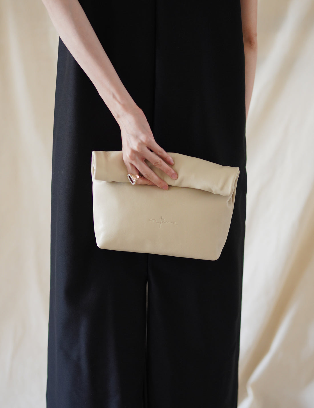 CORTANA | Delhi S Clutch・Ecru