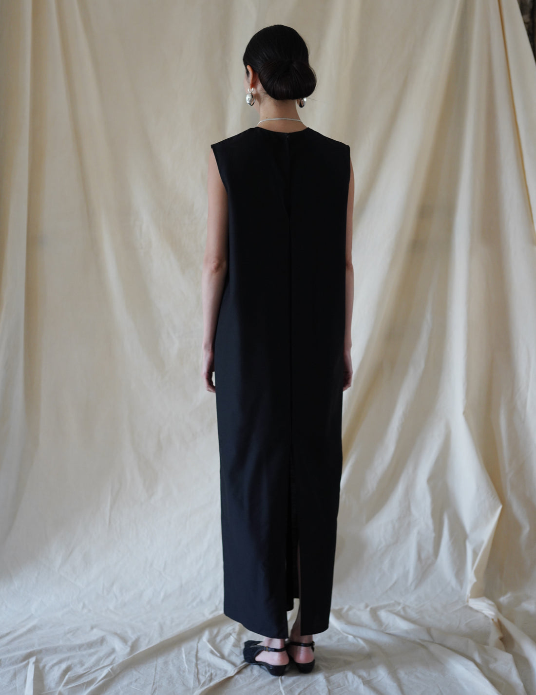 SCEARN | Wool Silk Dress・Black