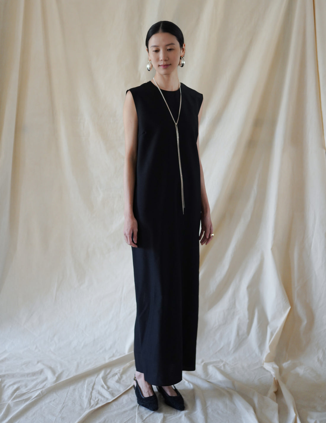 SCEARN | Wool Silk Dress・Black