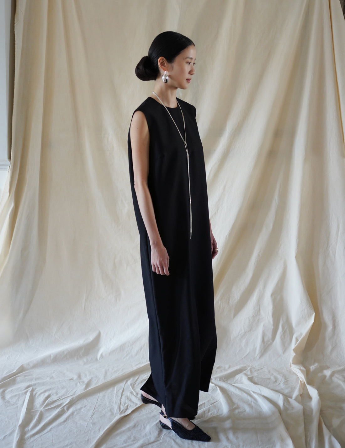 SCEARN | Wool Silk Dress・Black