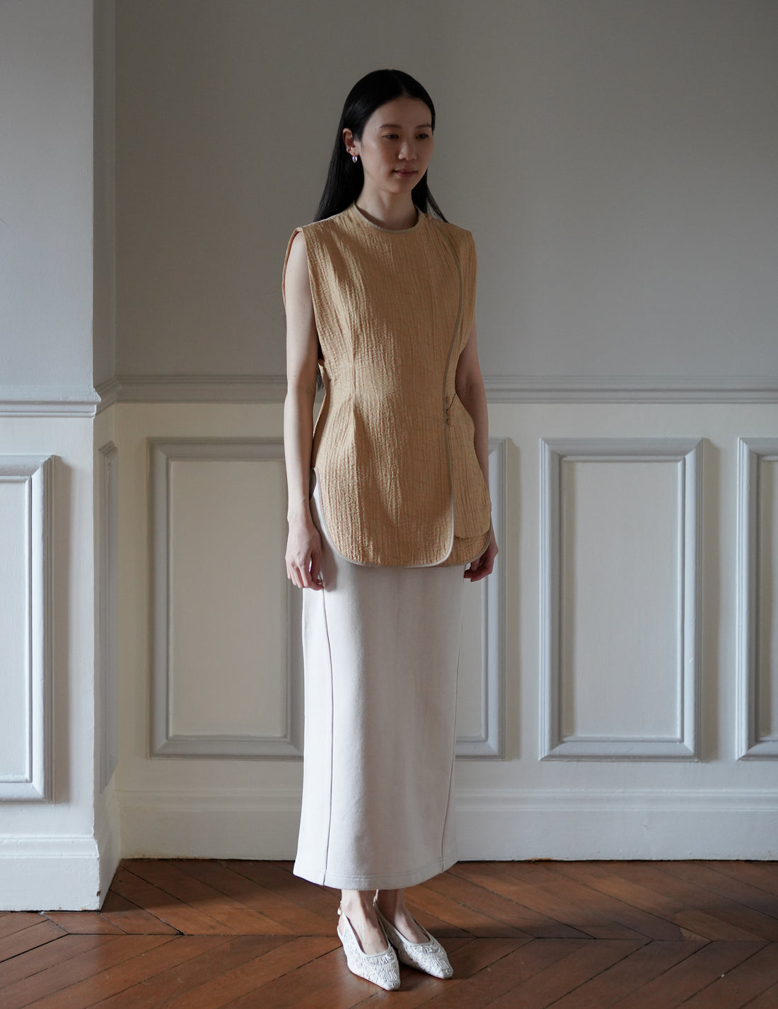 Mame Kurogouchi  | Grain Finish Flap Front Vest・Beige