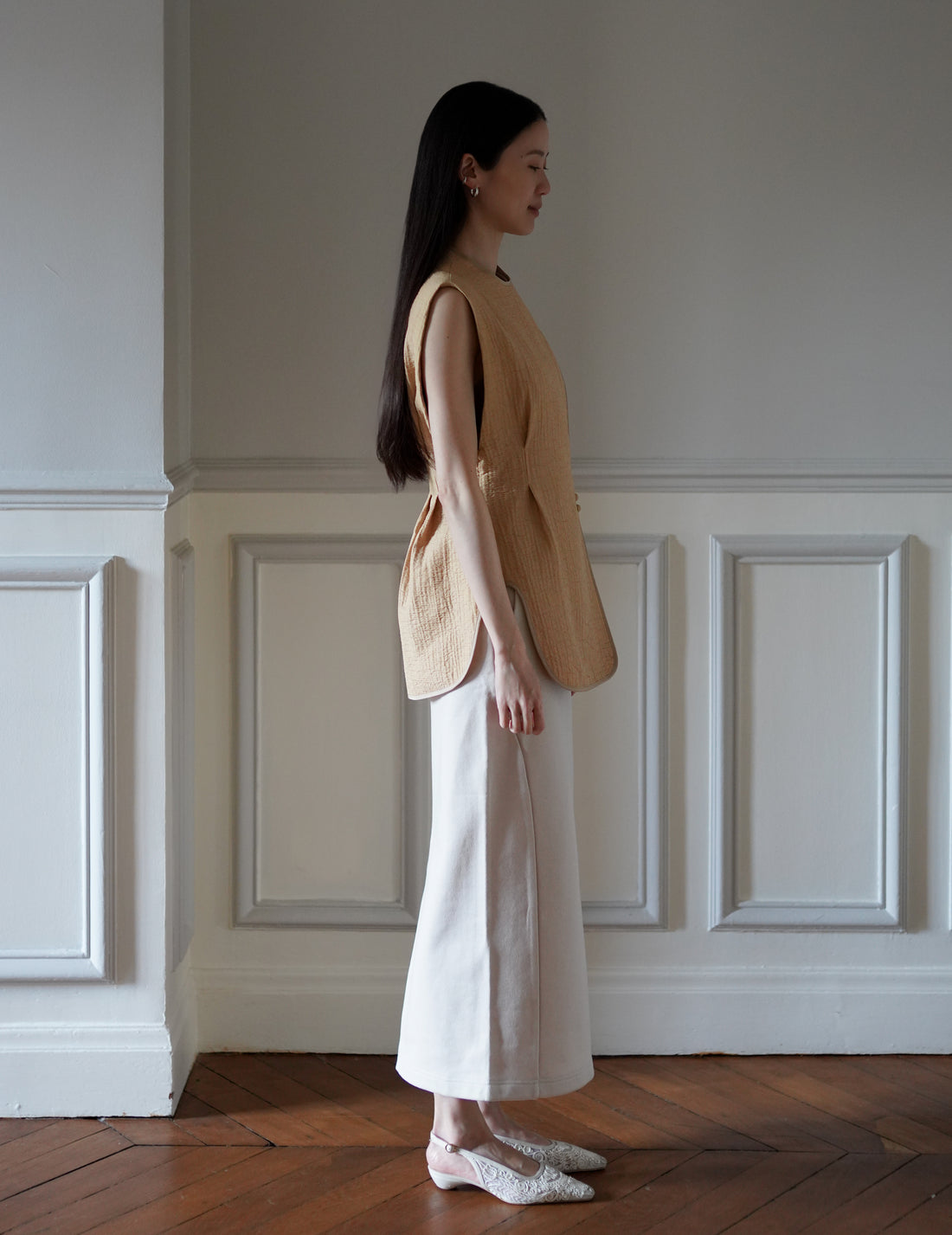 Mame Kurogouchi  | Grain Finish Flap Front Vest・Beige