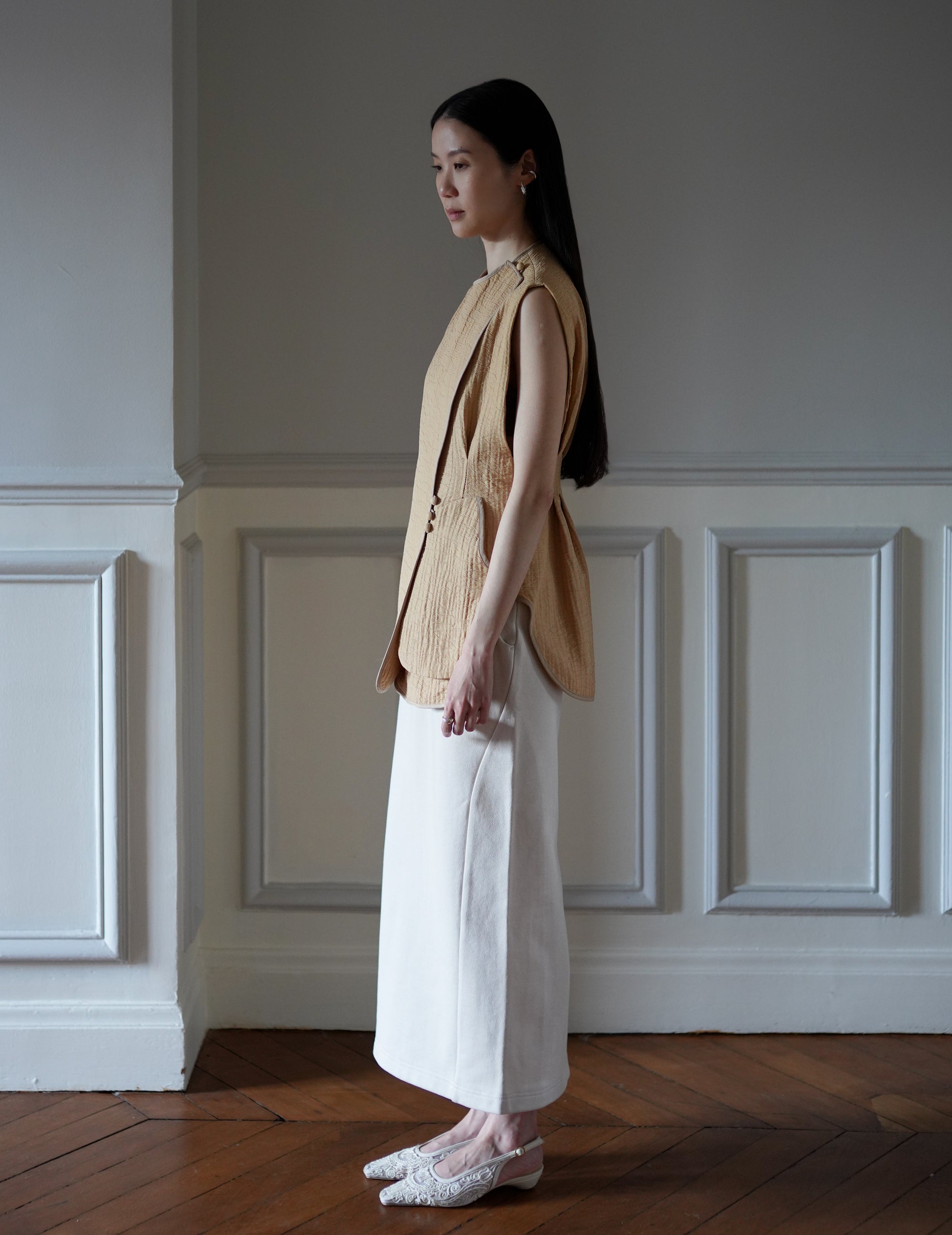 Grain Finish Flap Front Vest・Beige