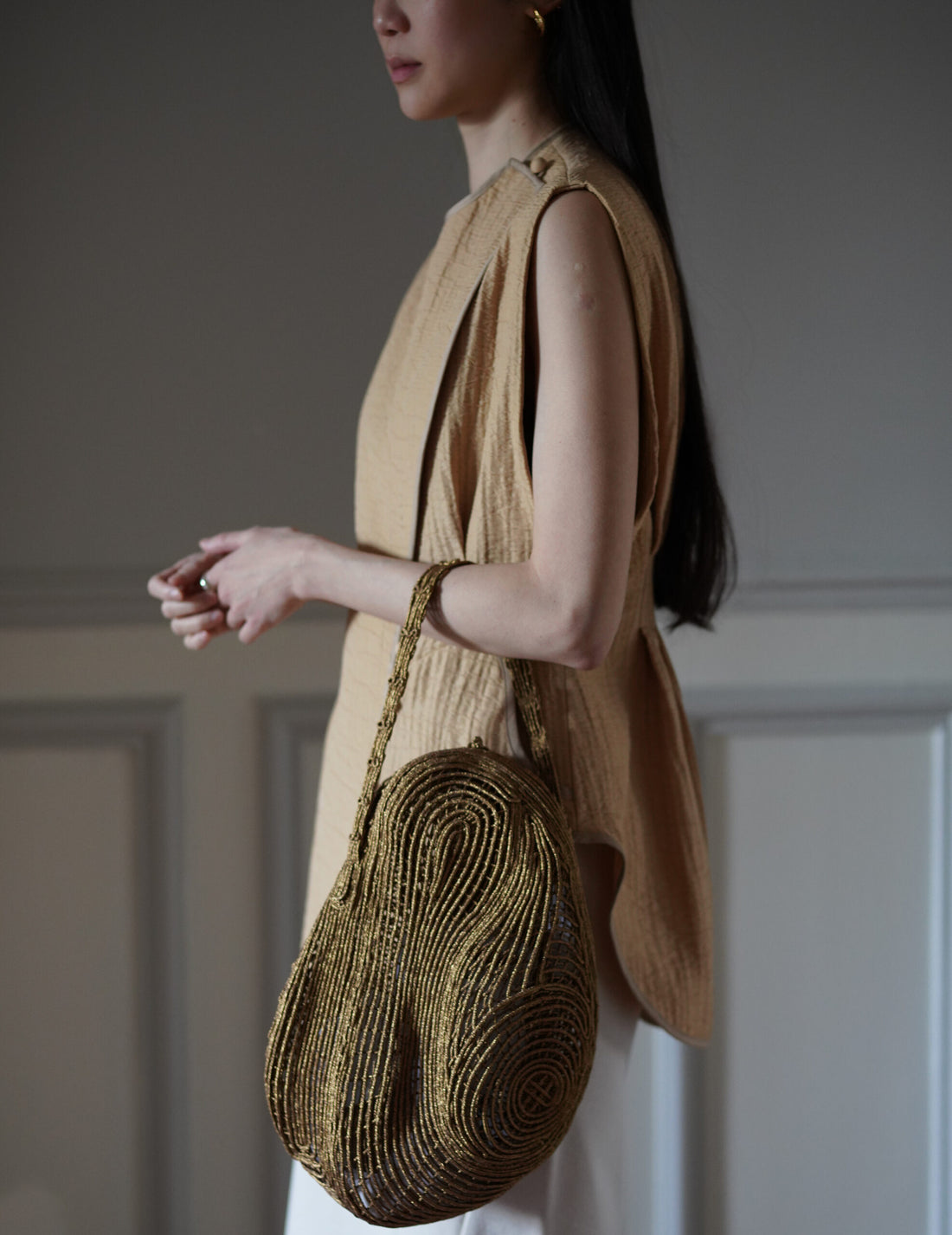 Mame Kurogouchi | Cording Embroidery Stone Round Shape Mini Bag・Gold