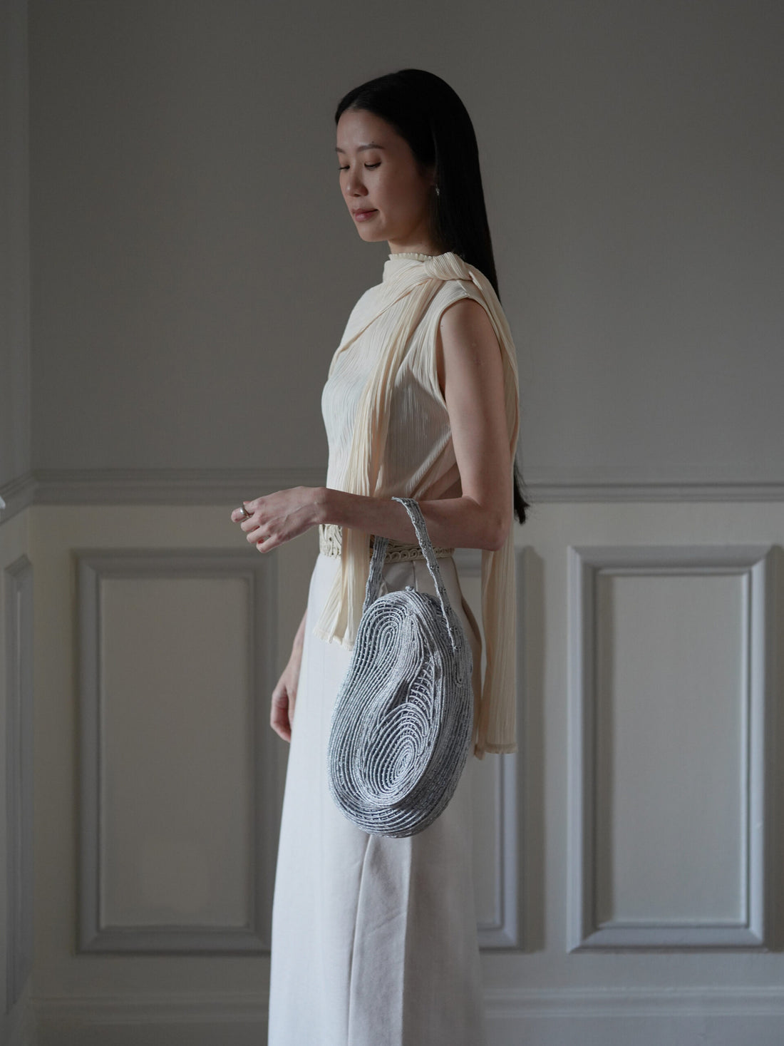 Mame Kurogouchi | Cording Embroidery Stone Round Shape Mini Bag・Silver
