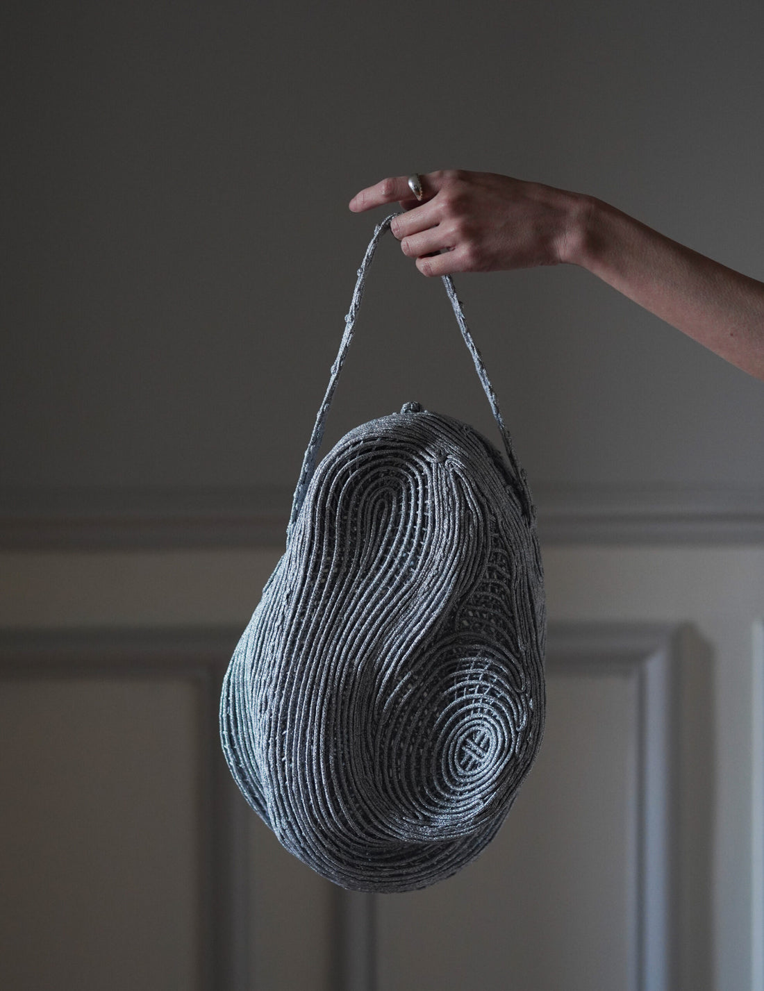 Mame Kurogouchi | Cording Embroidery Stone Round Shape Mini Bag・Silver