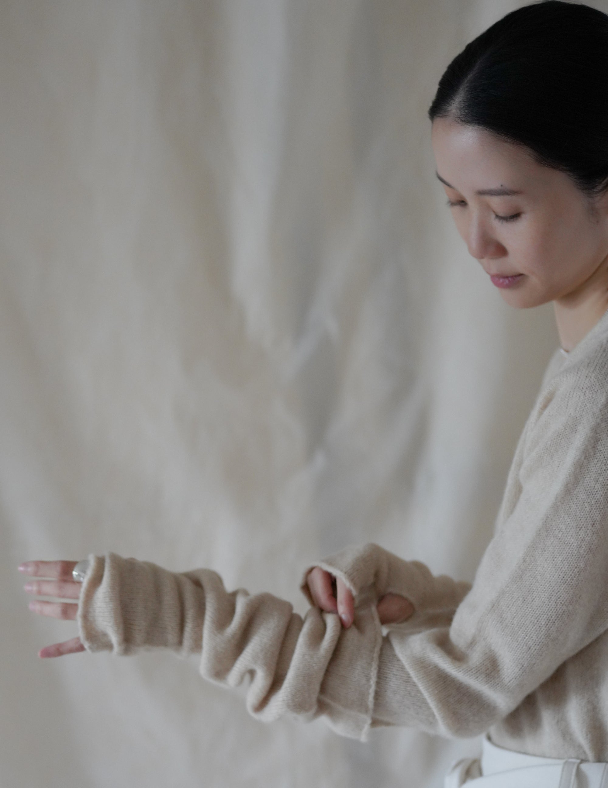 HANA MITTENS - IVORY