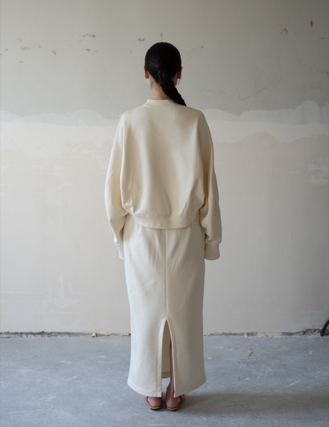 Floral Embroidery Sweat Skirt・Ecru