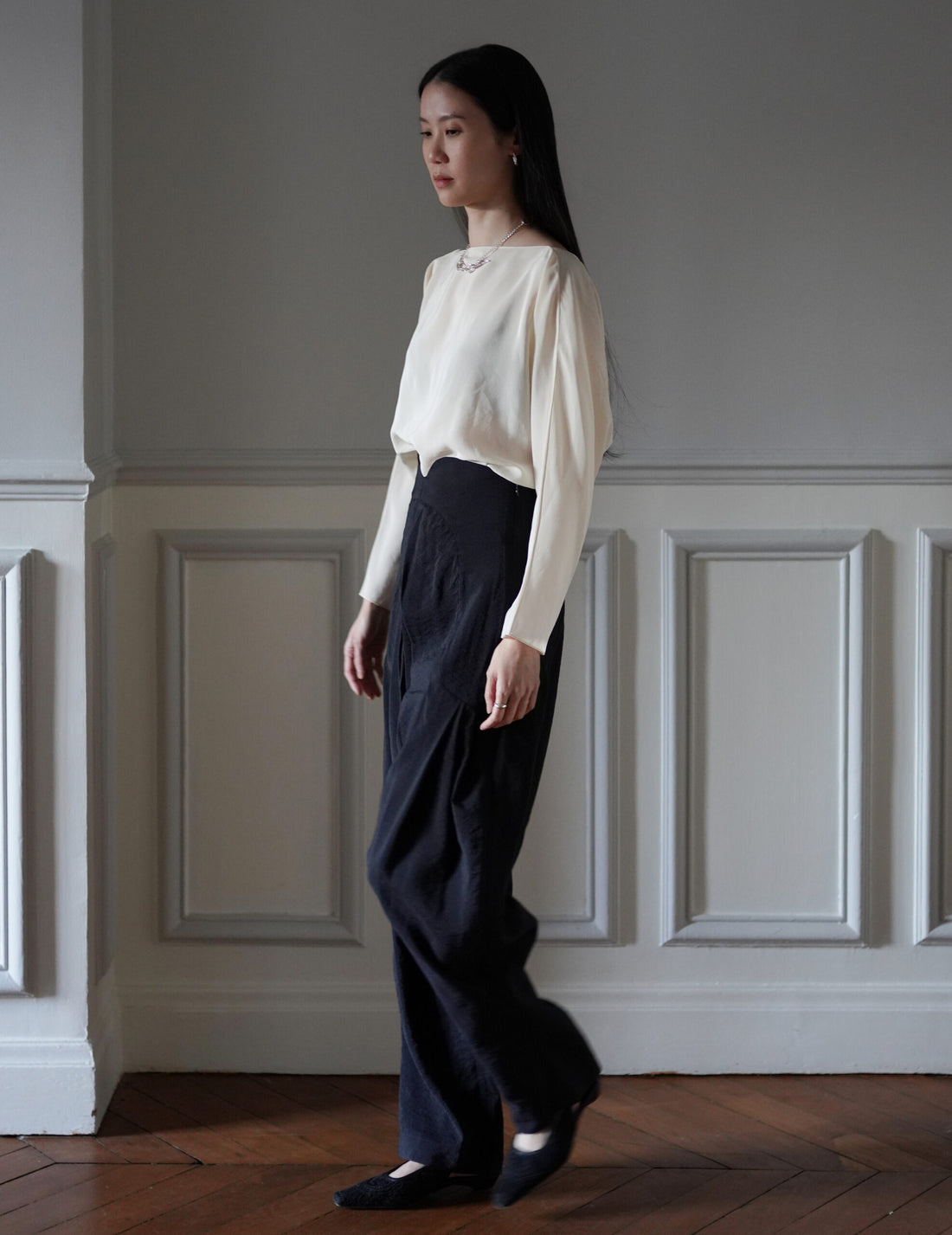 Mame Kurogouchi  | Volume Tuck High Waisted Wide Trousers・Black
