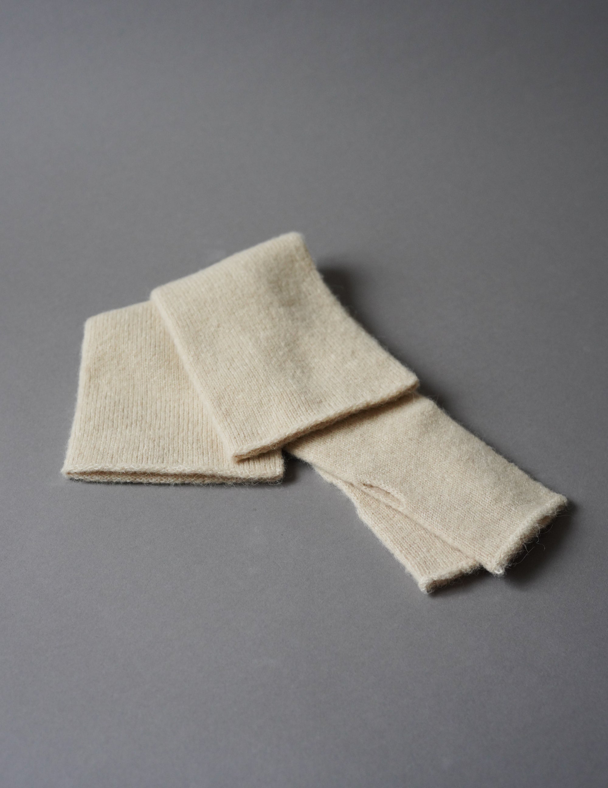 HANA MITTENS - IVORY