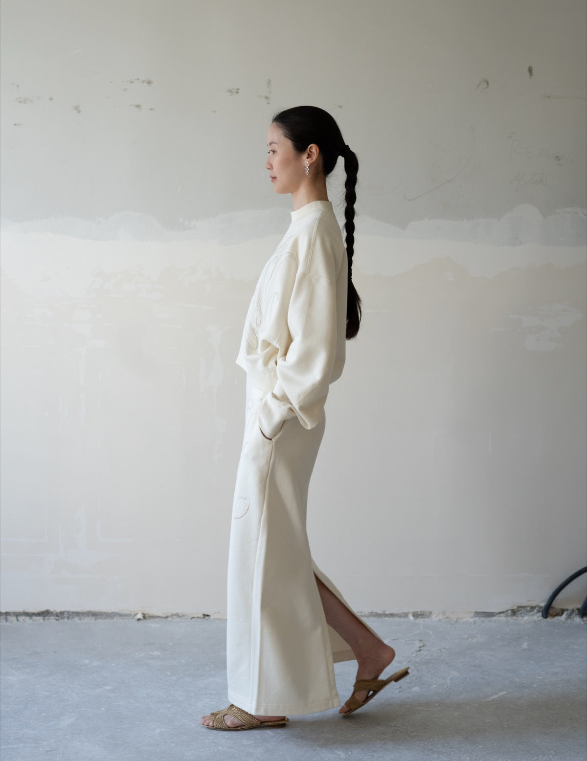 Floral Embroidery Sweat Skirt・Ecru