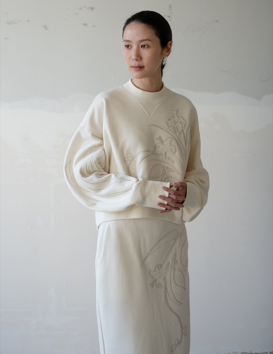 Floral Embroidery Sweat Skirt・Ecru