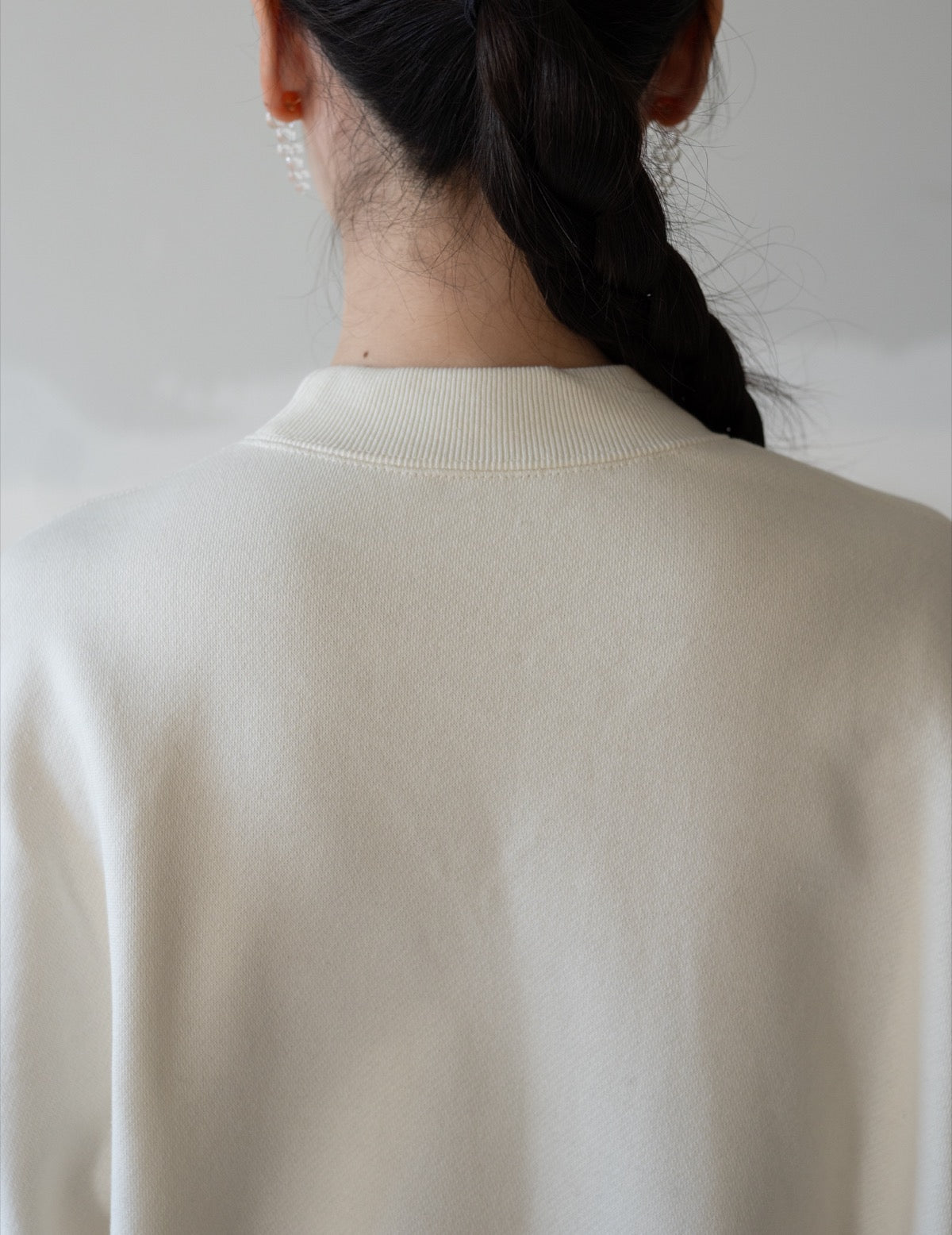 Floral Embroidery Short Sweat Top・Ecru