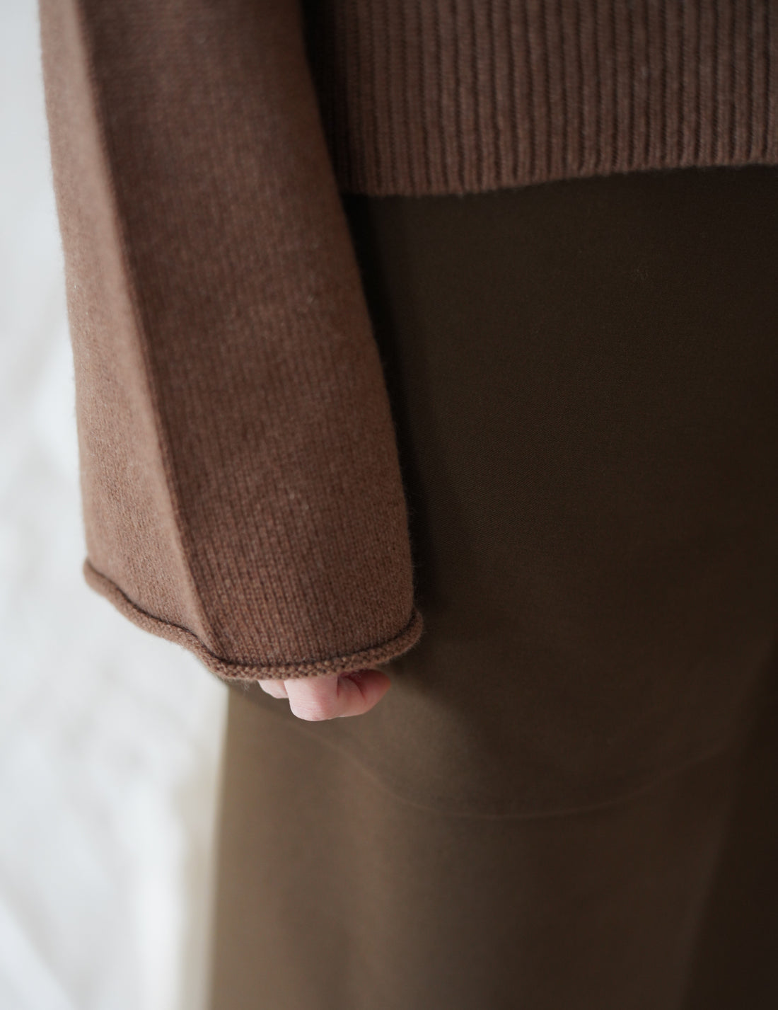 ALICIA SWEATER - Khaki Brown