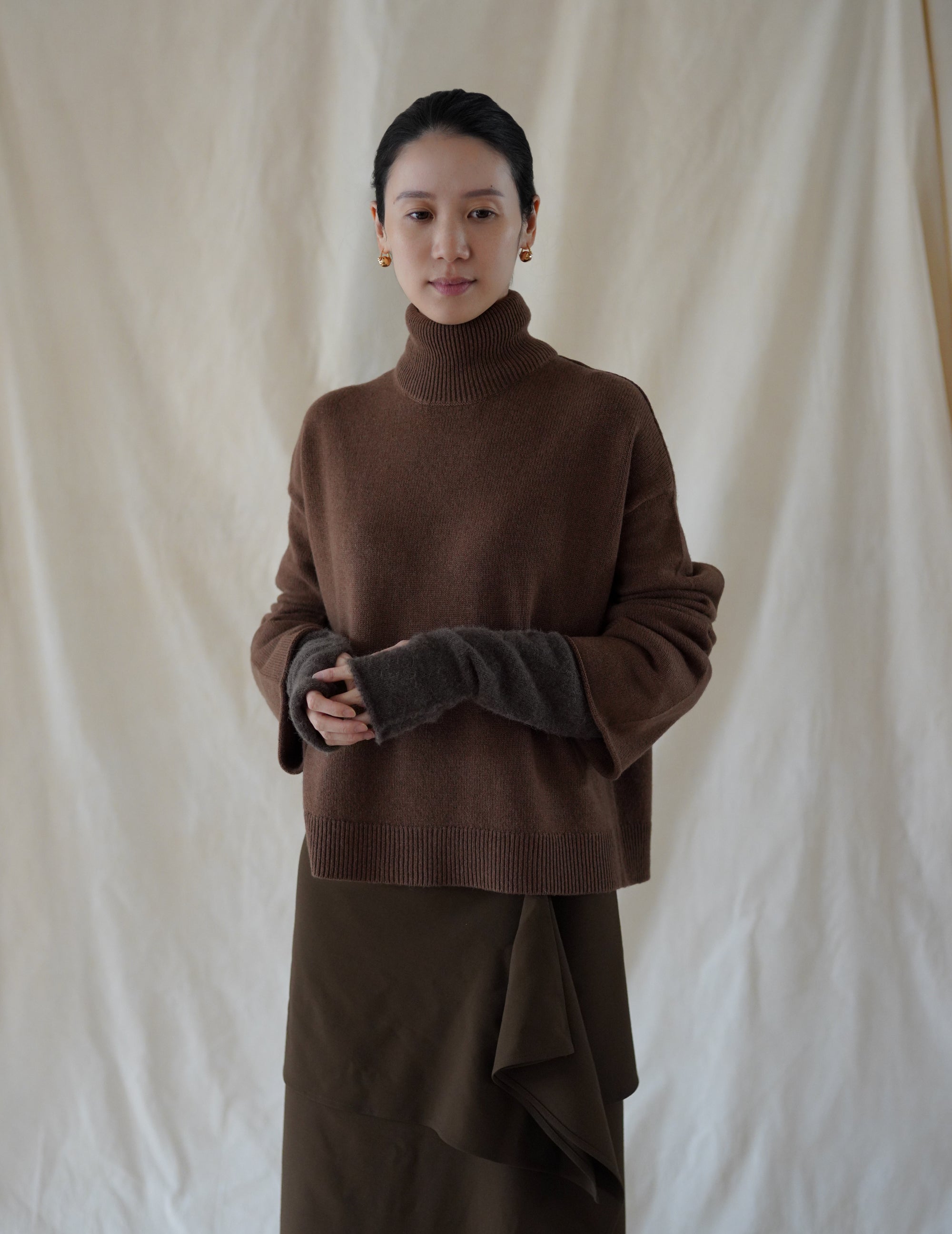 HANA MITTENS - DARK TAUPE